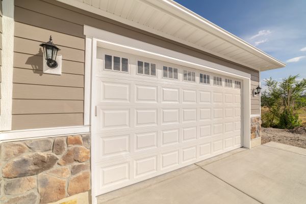 Cost of Garage Lifting in Auburn